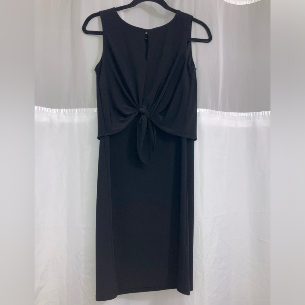 Perfect little black dress for for or night out.